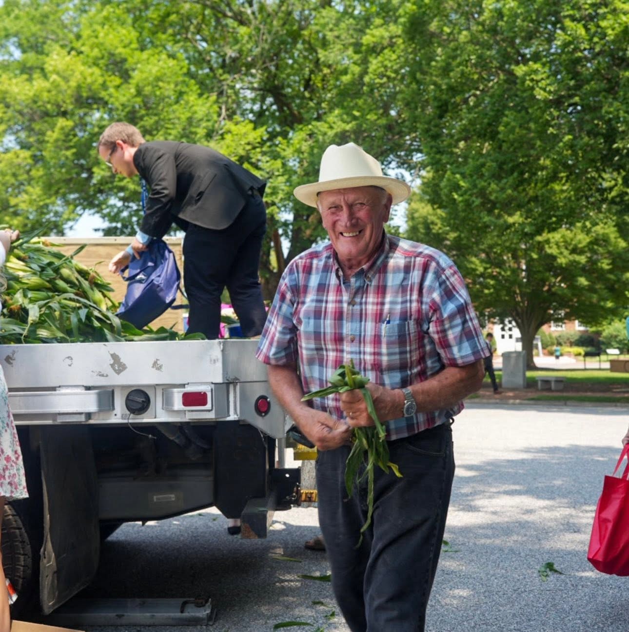 State Senator Dave Wilson at a Delaware farmers market